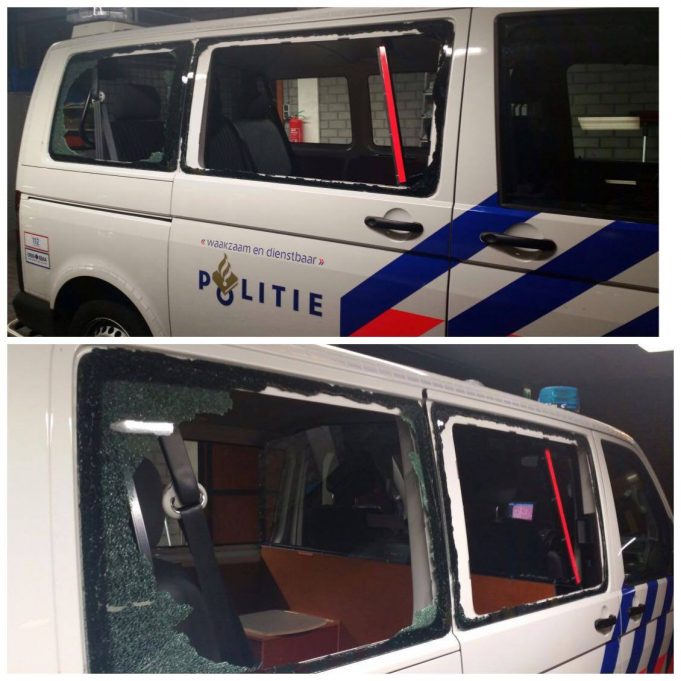 Roosendaler (36) schopt ruiten politiebus aan diggelen na aanhouding