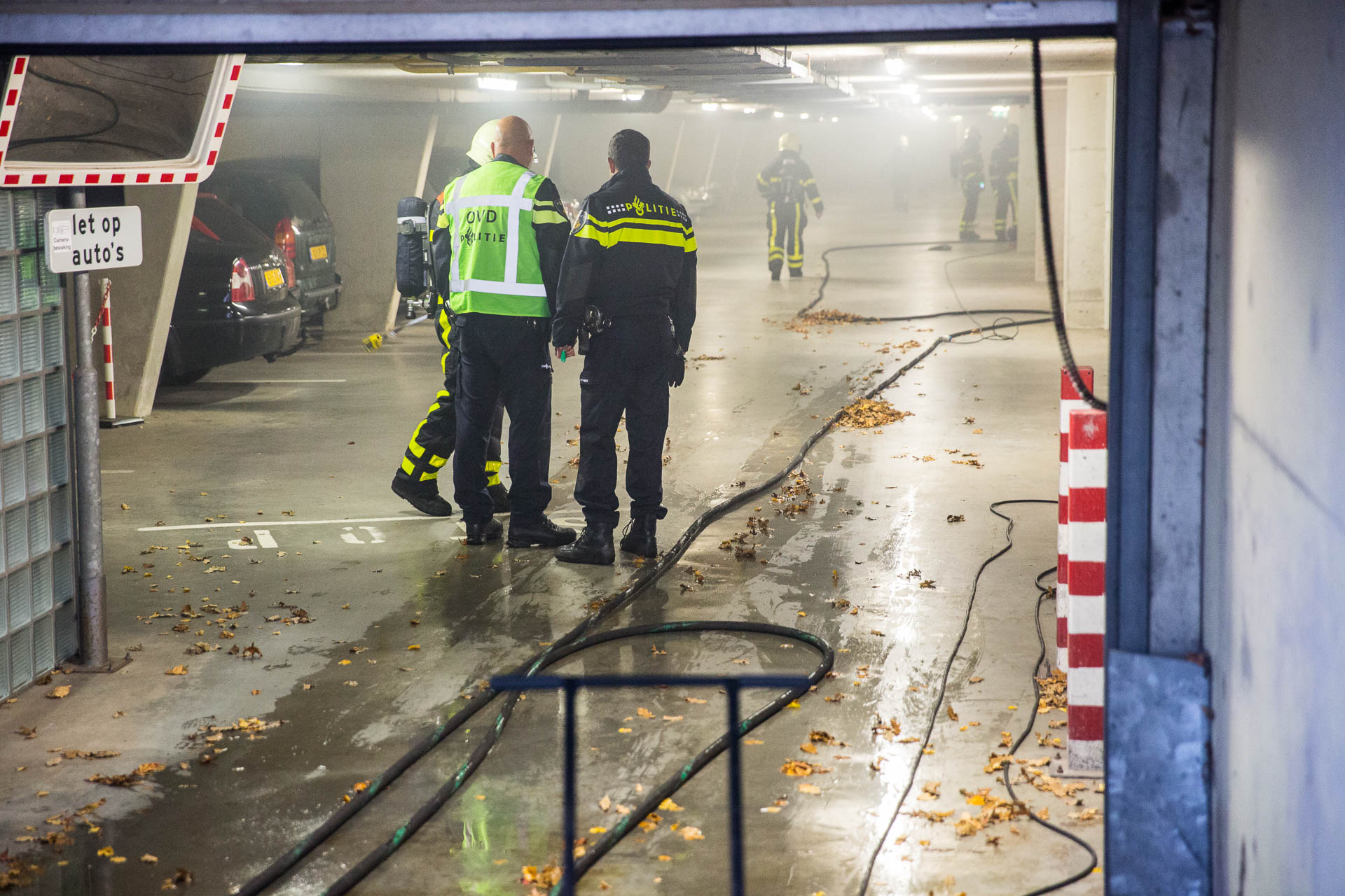 Brand in parkeerkelder van appartementencomplex in Roosendaal, man aangehouden