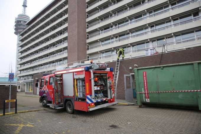 Brand op dak van verzorgingshuis De Brink in Roosendaal