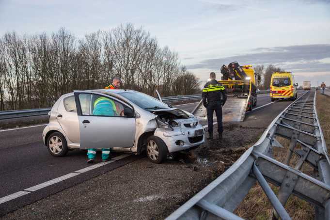Gewonde bij ongeval op A17 bij Roosendaal