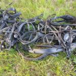 Gedumpte paardenspullen gevonden in Zegge: 'Van wie zijn deze goederen?'
