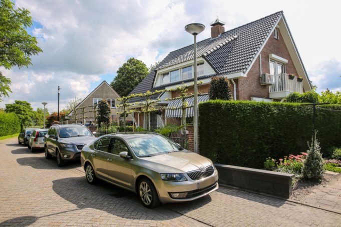 Politie valt op 9 plekken binnen tijdens groot witwasonderzoek in Brabant