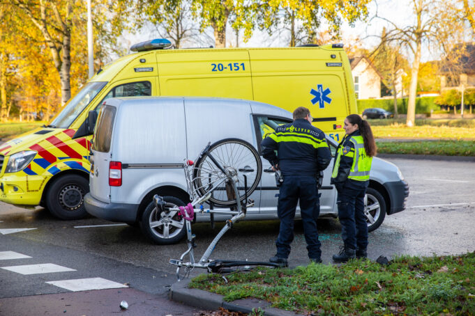 Fietsster gewond bij aanrijding in Roosendaal