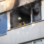 Man gewond bij uitslaande brand in appartement Roosendaal