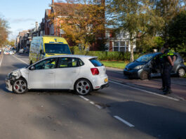 Gewonde bij ongeval met drie auto’s in Roosendaal